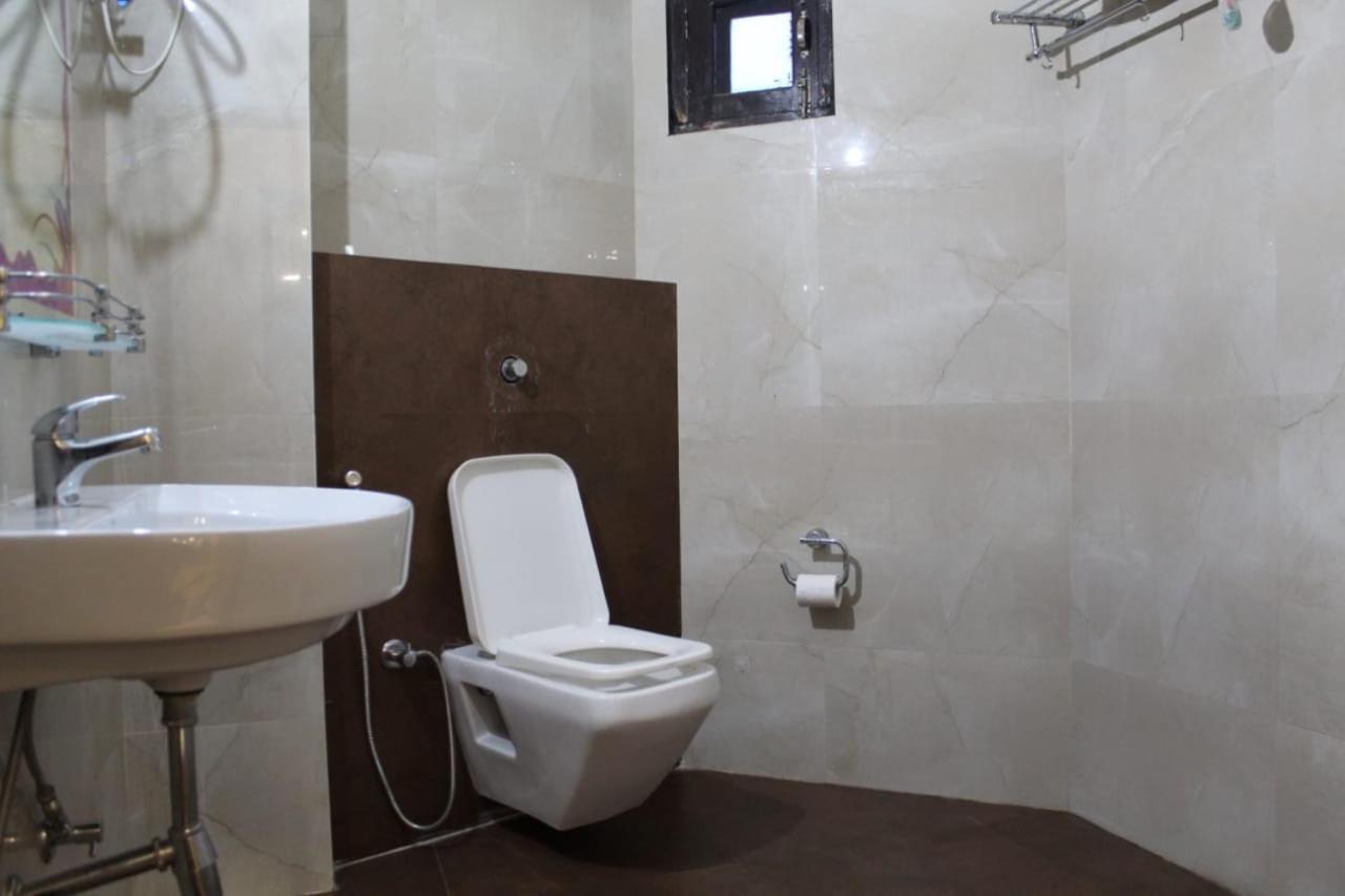 Hotel Topaz 戴尔豪斯 外观 照片